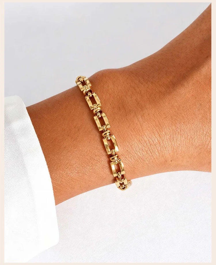 Gildora Link – 18K Gold Plated Geometric Chain Bracelet