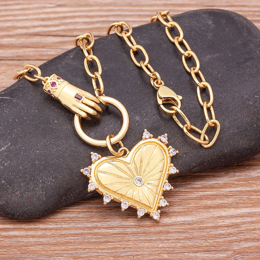 Aurivante – Gold Heart Pendant Link Necklace