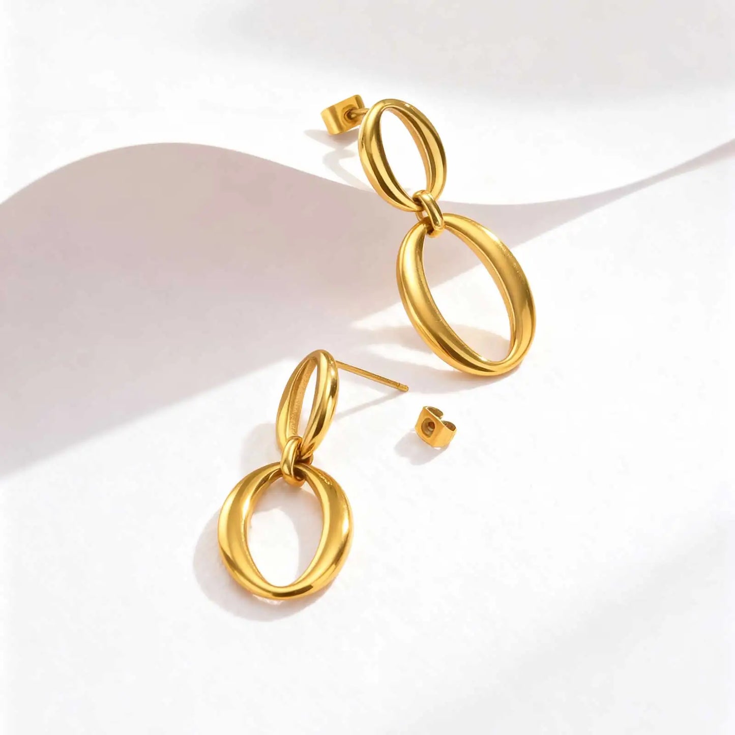 Ellivra Curve – Minimalist Elliptical Stud Earrings