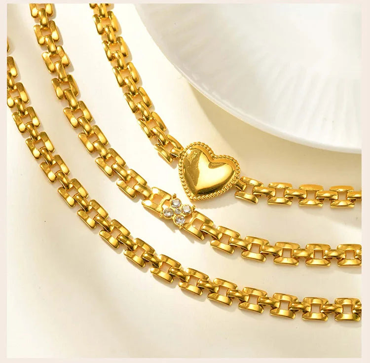 Florence Gleam – Mesh Chain Four-Leaf Flower Bracelet