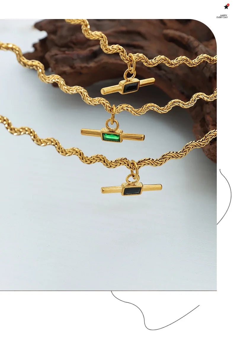 Verdessa Wave – Gold-Plated Wavy Stone Necklace