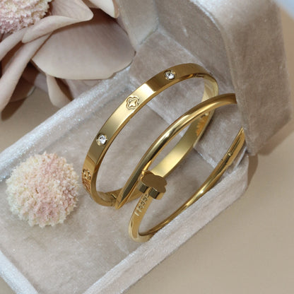 Selene Charm – Luxury Gold Zircon Bangle