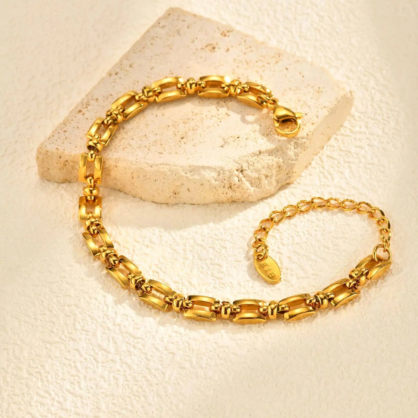 Gildora Link – 18K Gold Plated Geometric Chain Bracelet