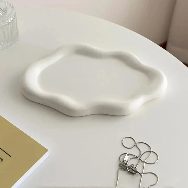 Isolde Cloud – Minimalist Jewelry Storage Tray