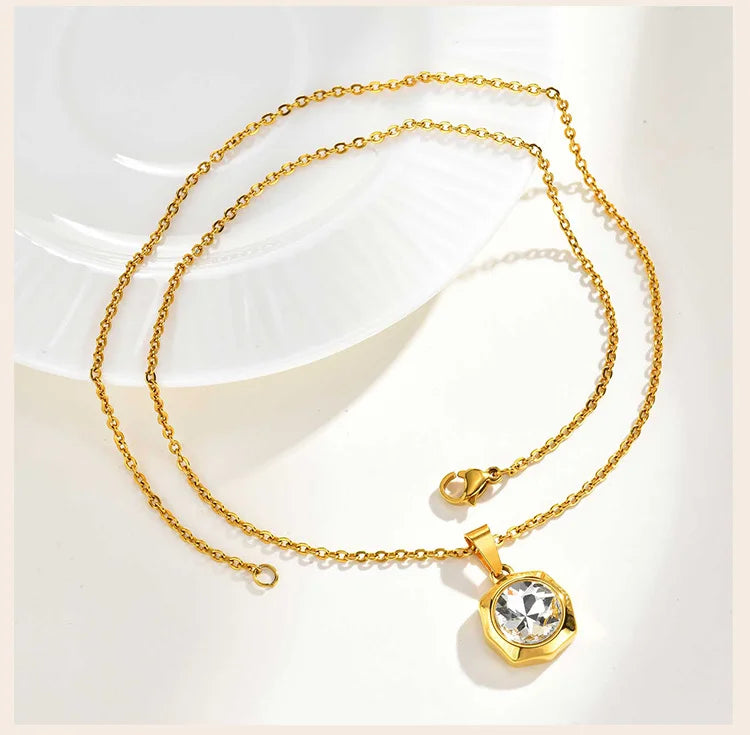 Éclat Nova – Modern Geometric Zircon Pendant