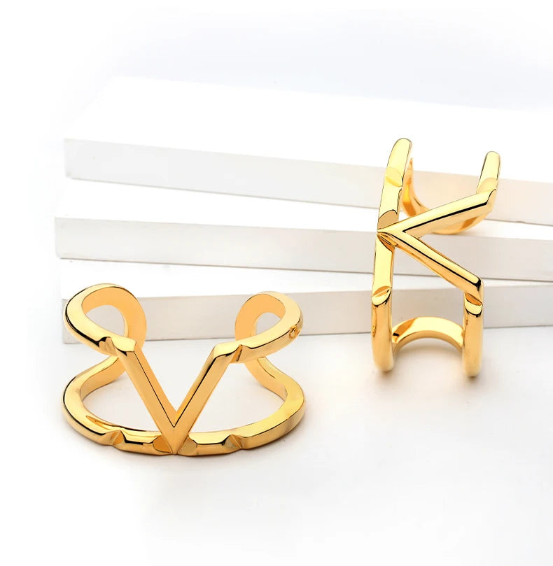 Lorelei Vogue - Women’s Minimalist “V” Bracelet