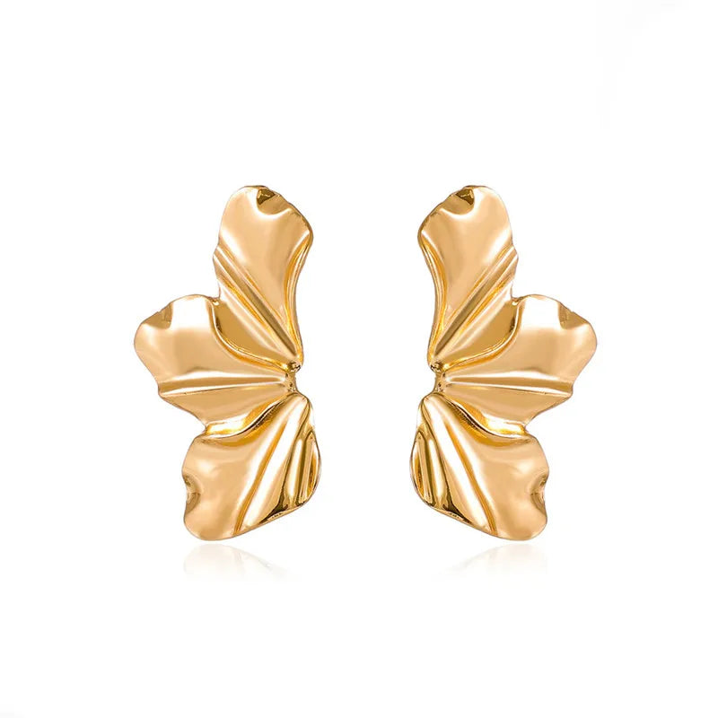 Dahlia Spark – Elegant Petal Stud Earrings