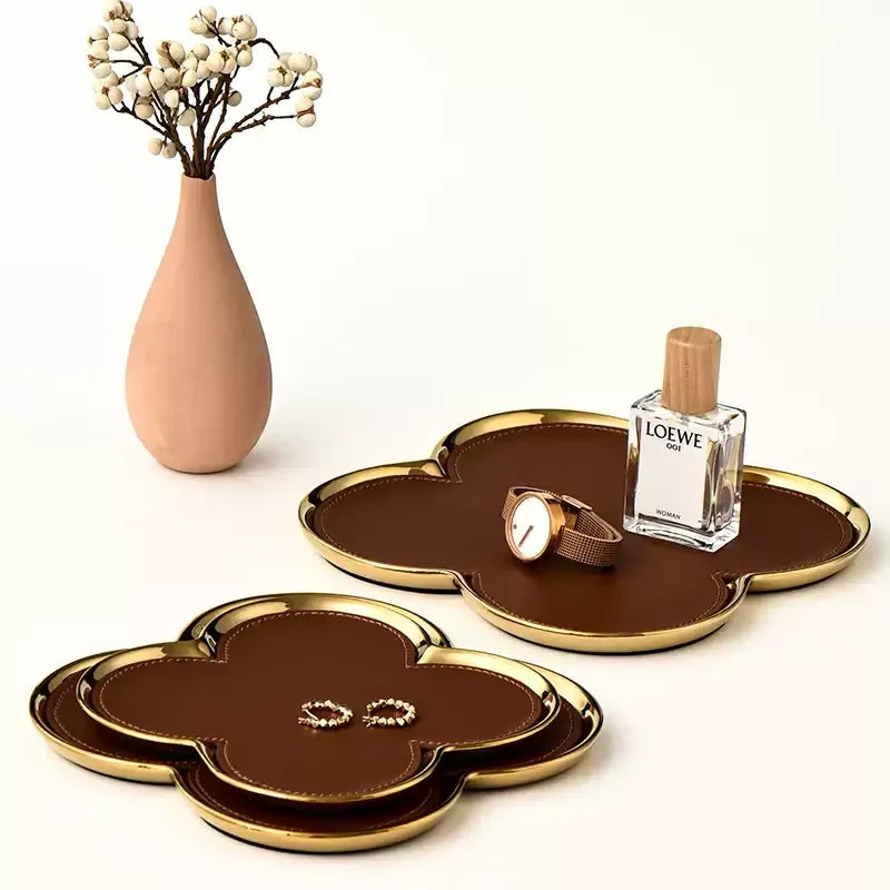 Bianca Aura – Refined Leather & Ceramic Jewelry Display Tray