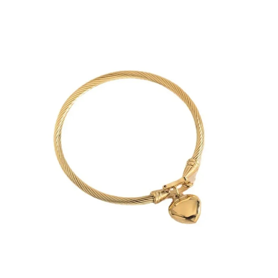 Amara Heart - Gold Plated Women’s Bracelet