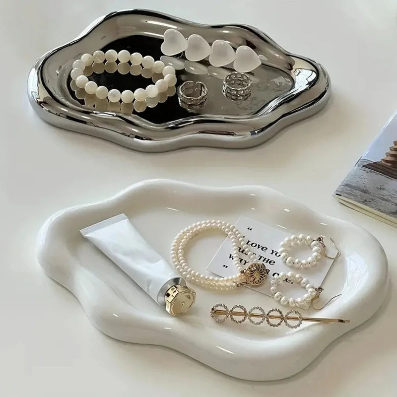 Isolde Cloud – Minimalist Jewelry Storage Tray