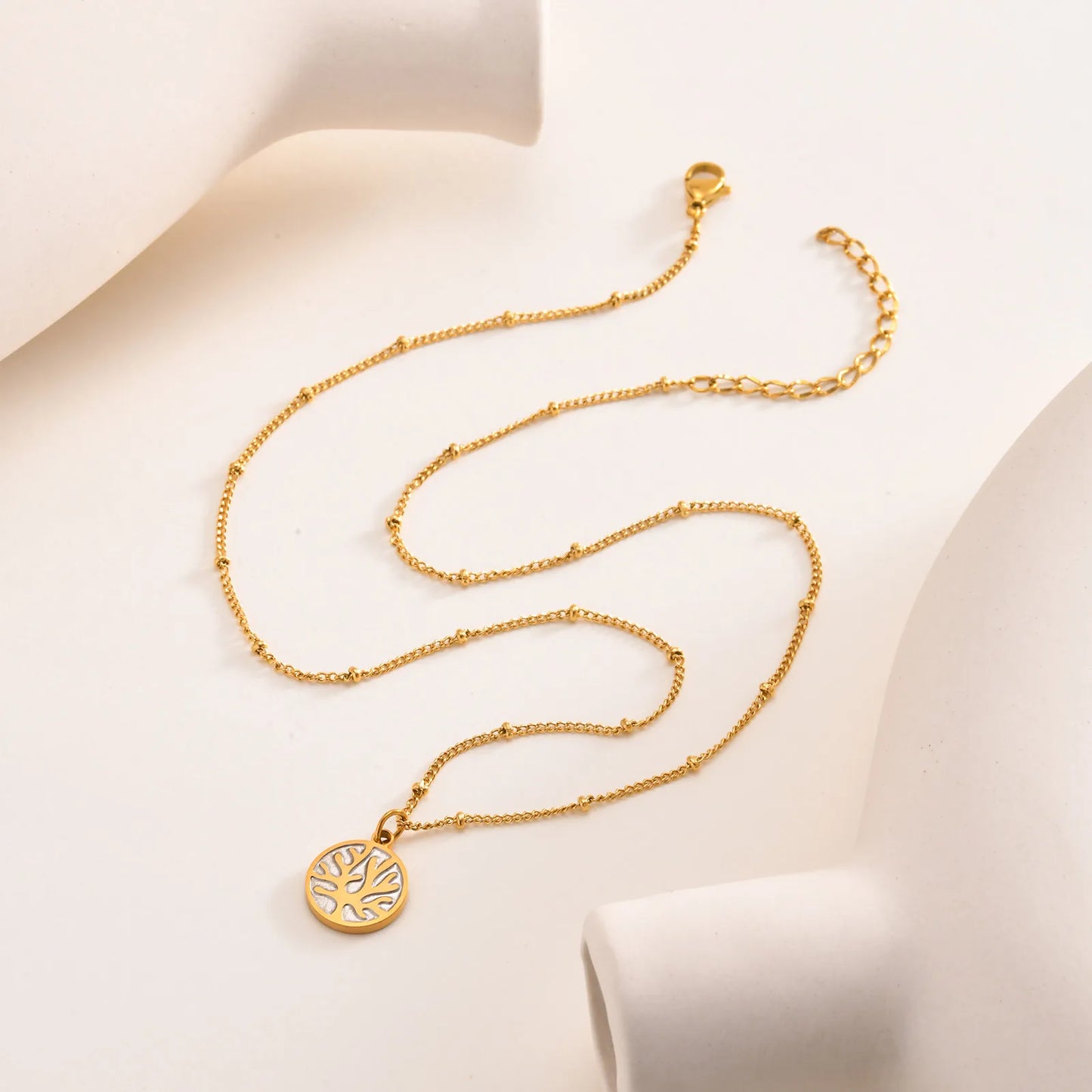 Coralia Charm – Golden Coral Bead Necklace