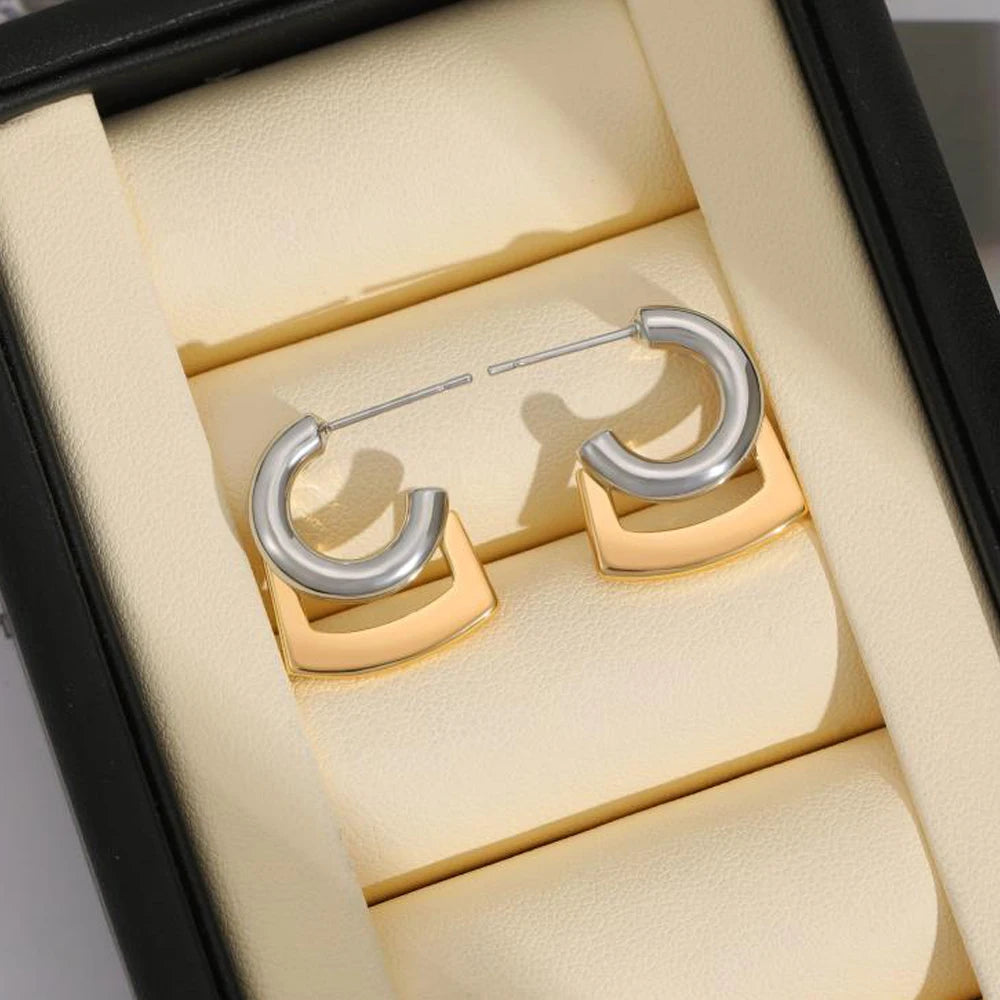 Aurivelle Duo – Mixed Gold & Silver Hoop Earrings