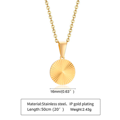 Solara Glow – Sunburst Medallion Necklace